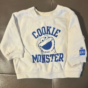 really 6-12 months NEVER BEEN WORN but when washed part of the letter came off